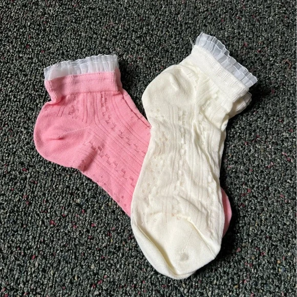 NWT 2 Pack Pastel Pink White Frilly Lace Mesh Whimsy Girly Ankle Fashion Socks - Picture 7 of 13
